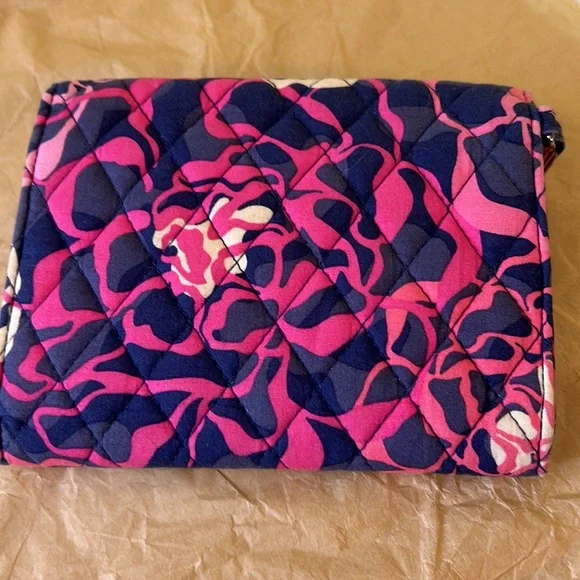 Vera Bradley Pink and Blue Wristlet - Picture 3 of 11